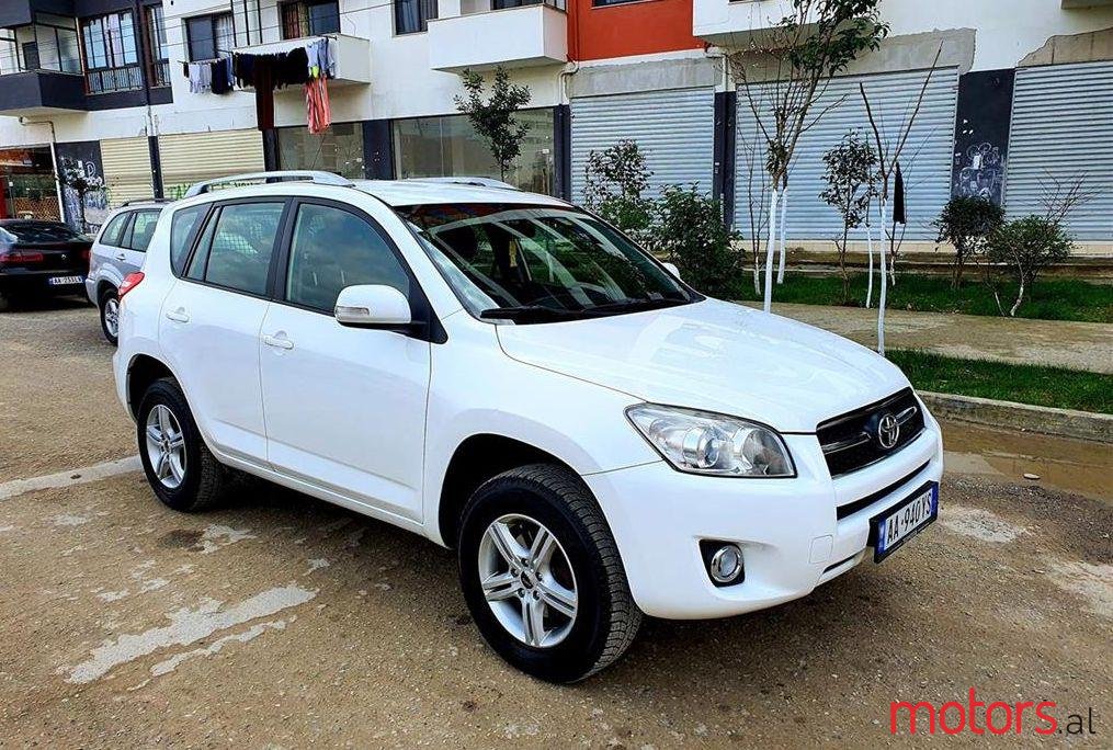 2010' Toyota RAV4 photo #1