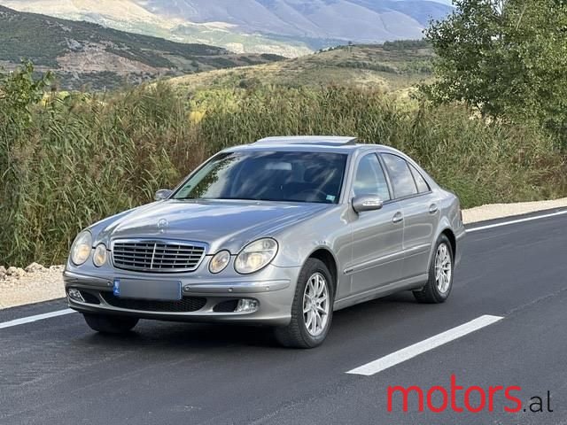 2004' Mercedes-Benz E 240 photo #1