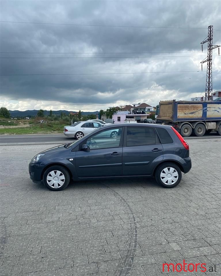 2008' Ford Fiesta photo #2