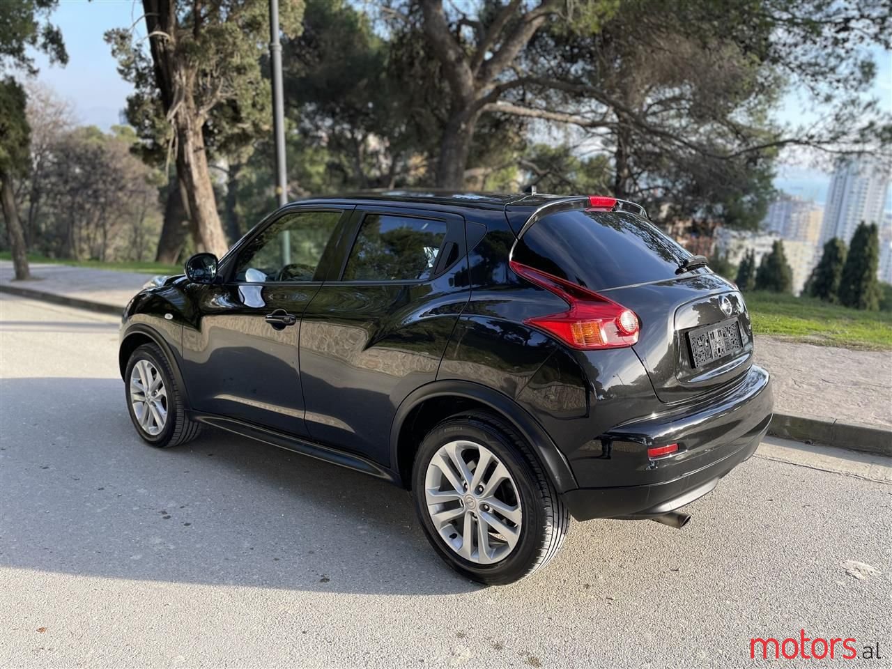 2011' Nissan Juke photo #2