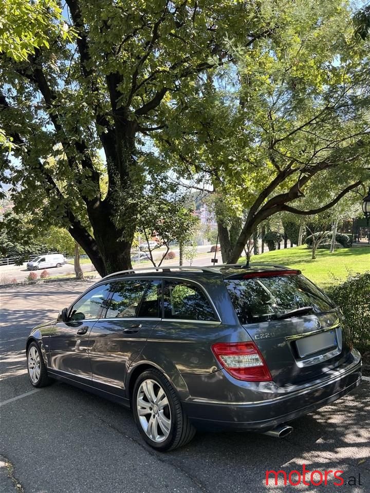 2010' Mercedes-Benz C 220 photo #6