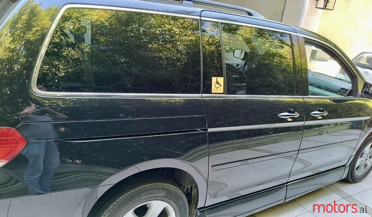 2010' Honda Odyssey photo #3