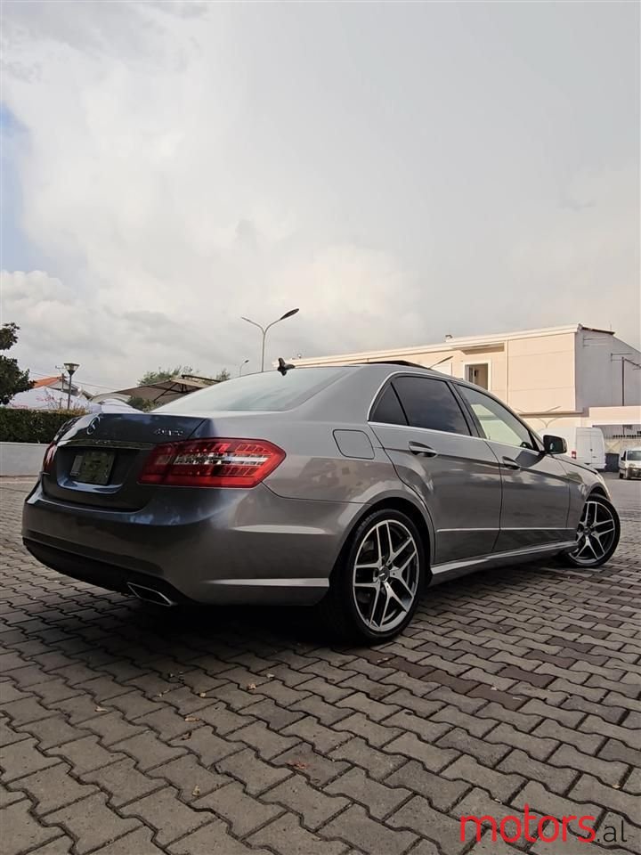2012' Mercedes-Benz E 350 photo #4
