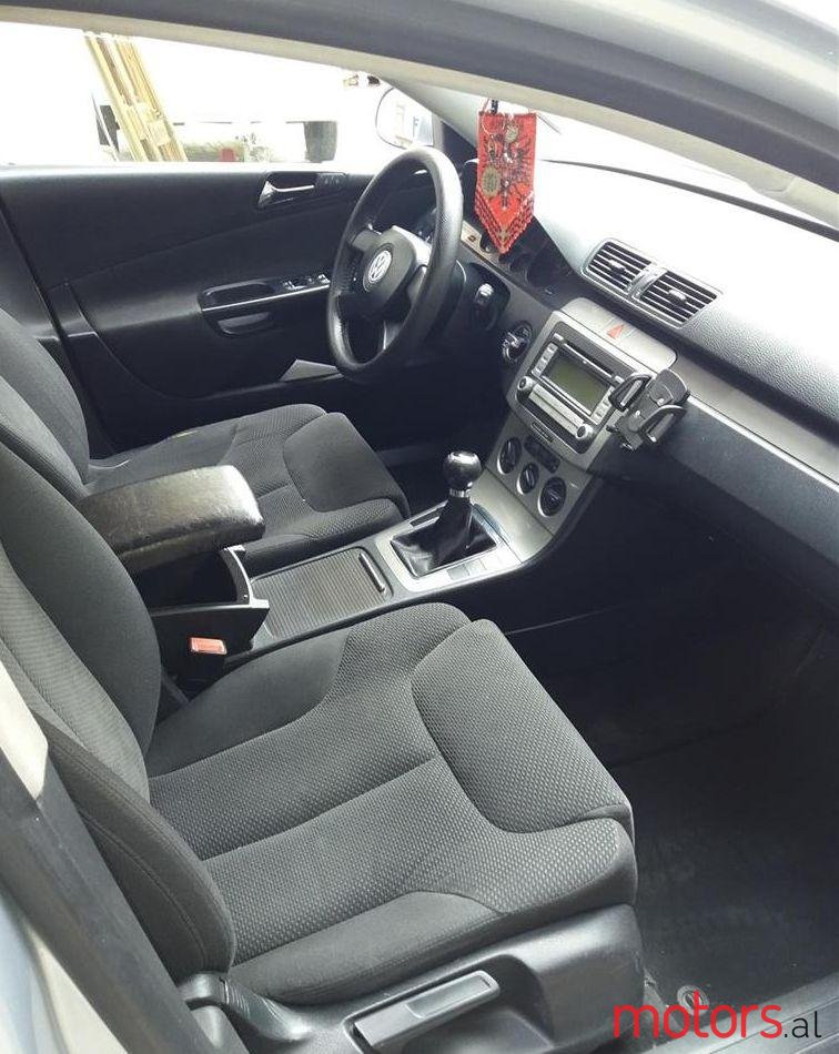 2006' Volkswagen Passat photo #2