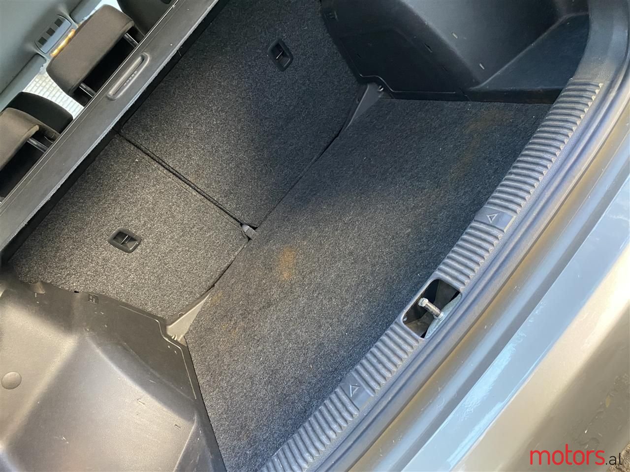 2011' Skoda Fabia photo #6