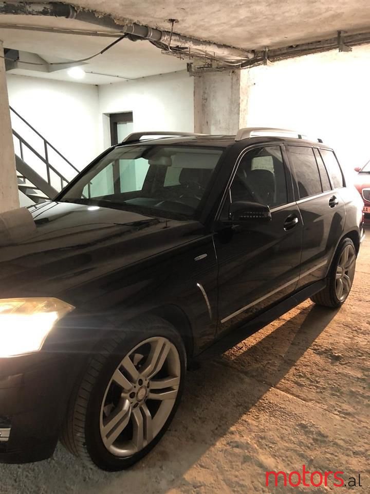 2011' Mercedes-Benz GLK 220 photo #5