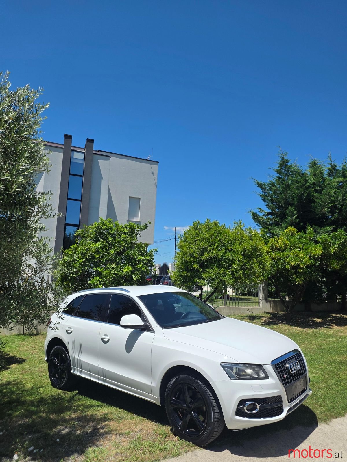 2011' Audi Q5 photo #3