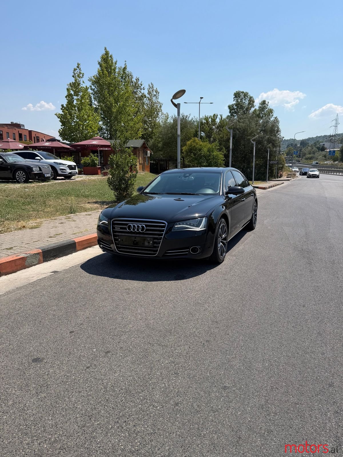 2012' Audi A8 photo #5
