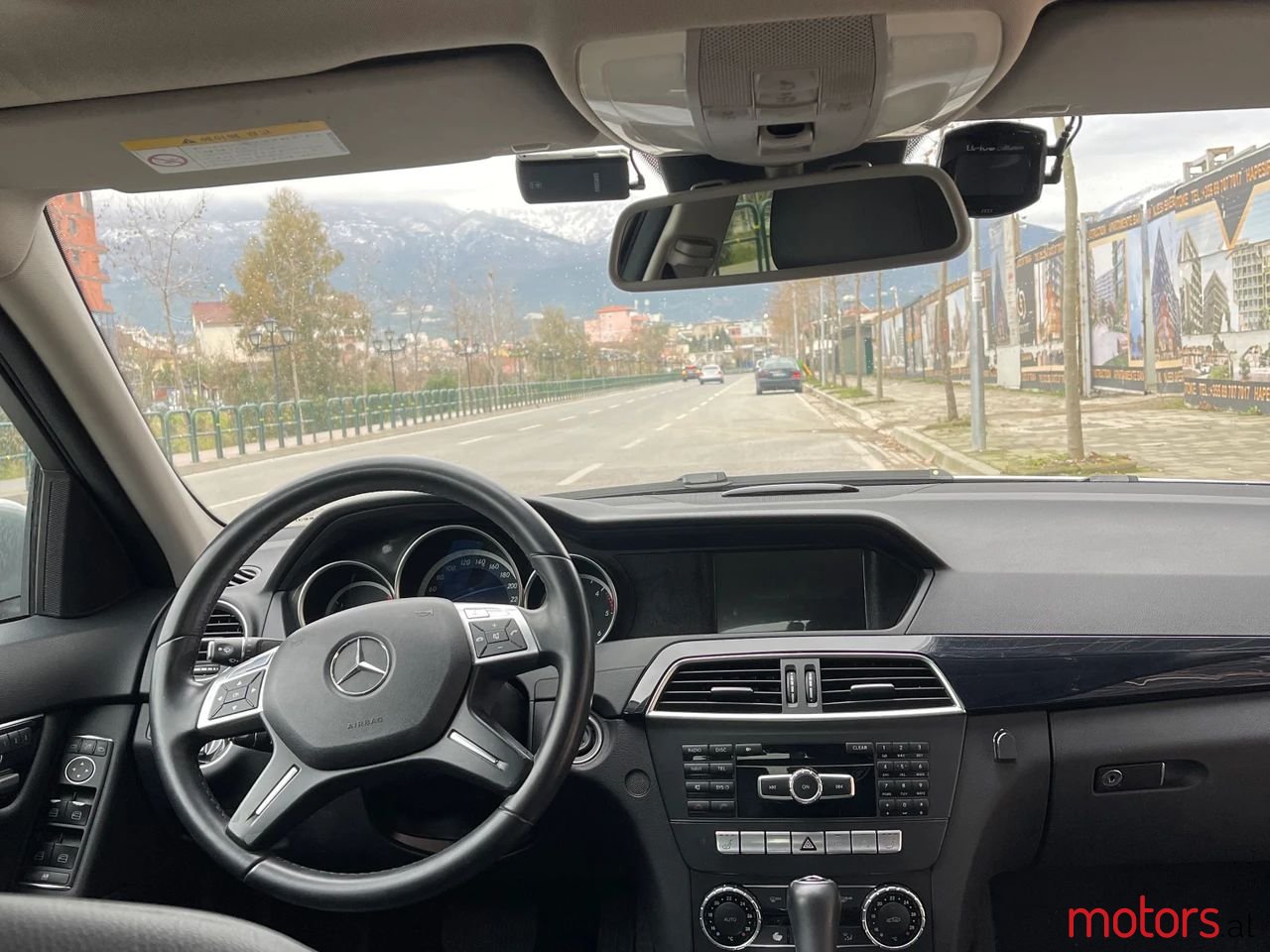 2013' Mercedes-Benz C 220 photo #2