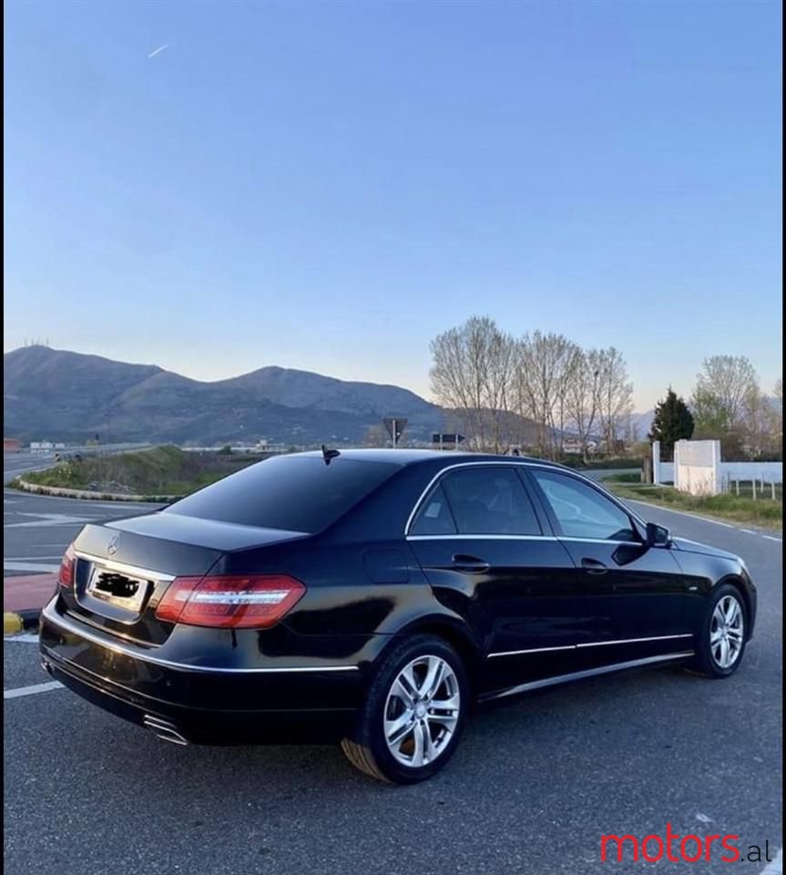 2010' Mercedes-Benz 220 photo #5