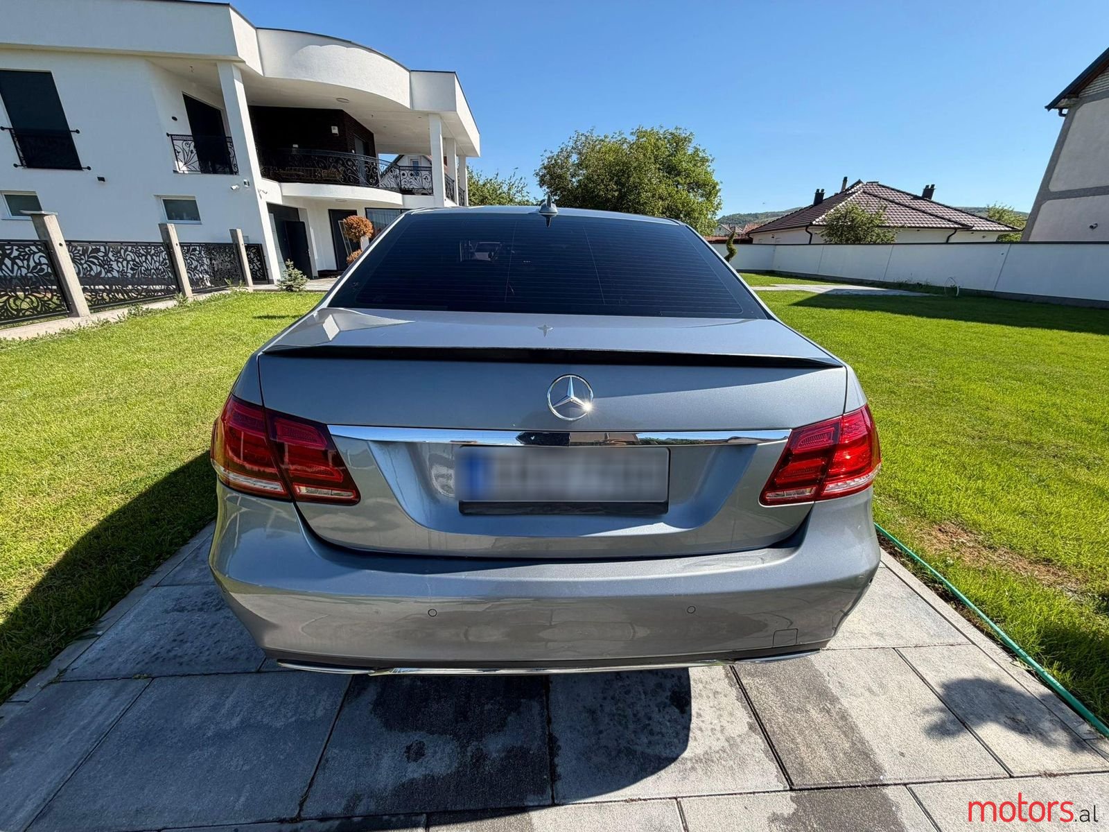 2013' Mercedes-Benz E 220 photo #5