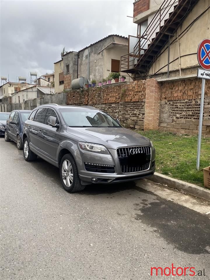 2011' Audi Q7 photo #1