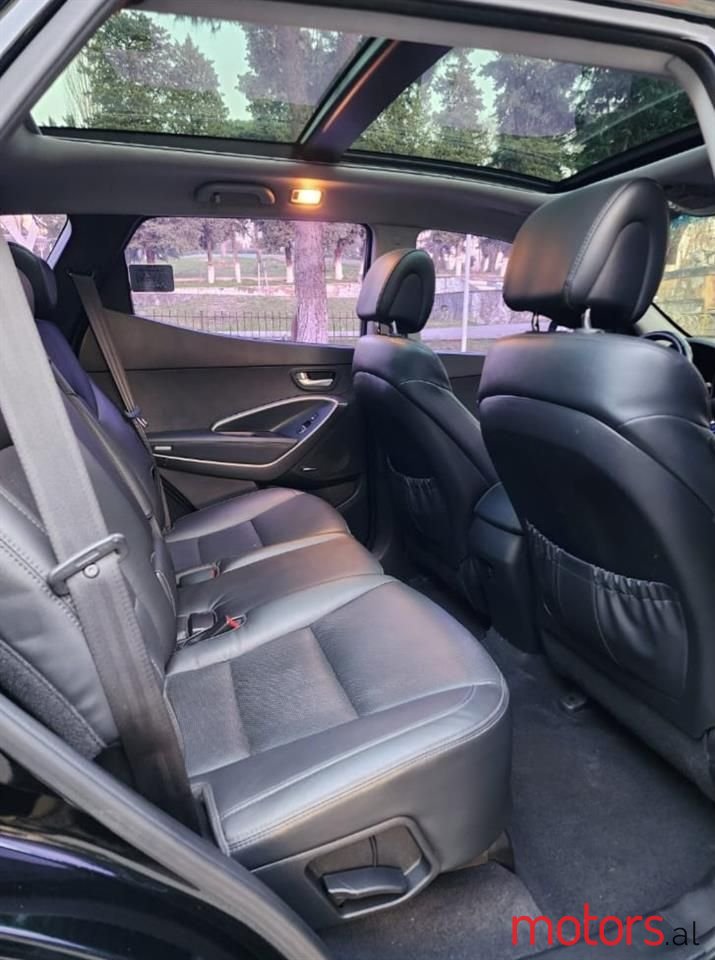 2013' Hyundai Santa Fe photo #6