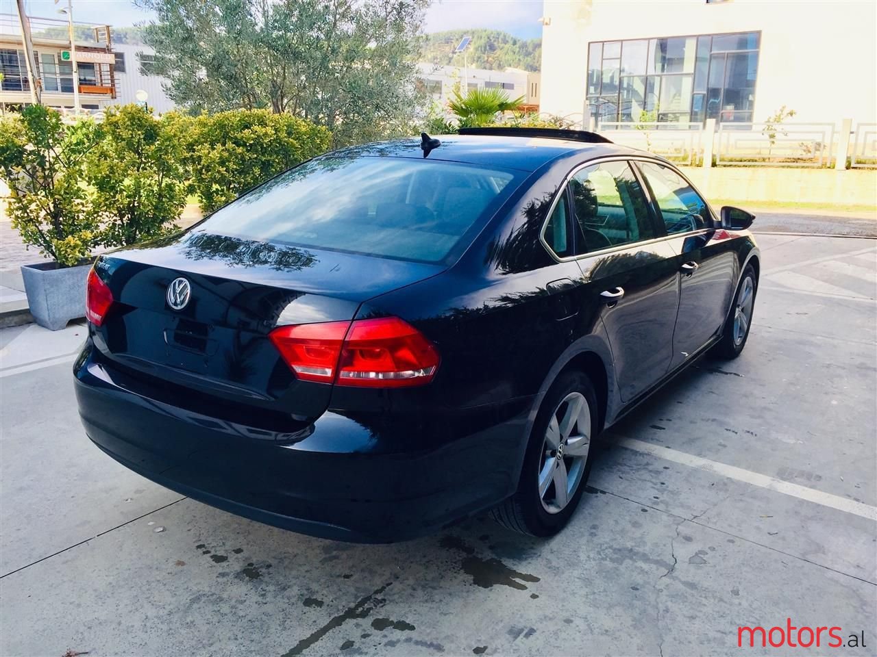 2012' Volkswagen Passat photo #6