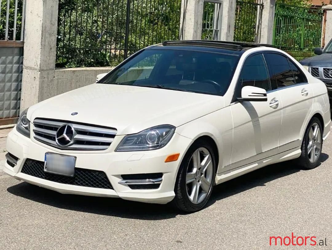 2013' Mercedes-Benz C 350 photo #4
