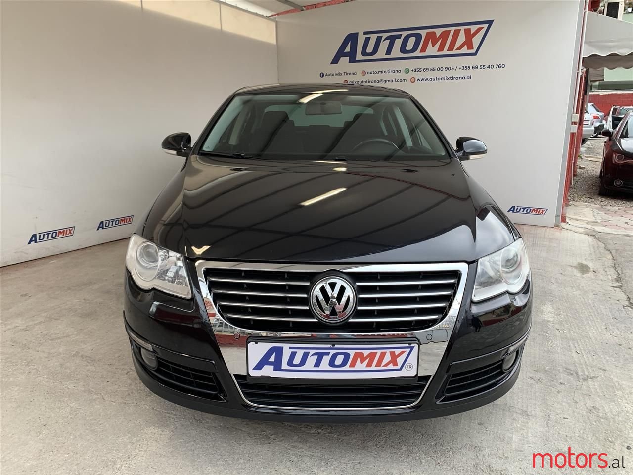 2010' Volkswagen Passat photo #5