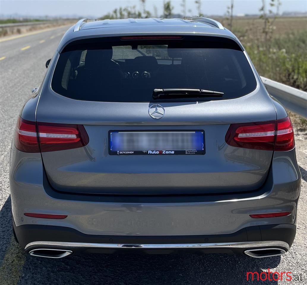 2017' Mercedes-Benz GLC 250 photo #4