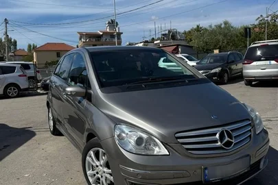 2008' Mercedes-Benz B 200