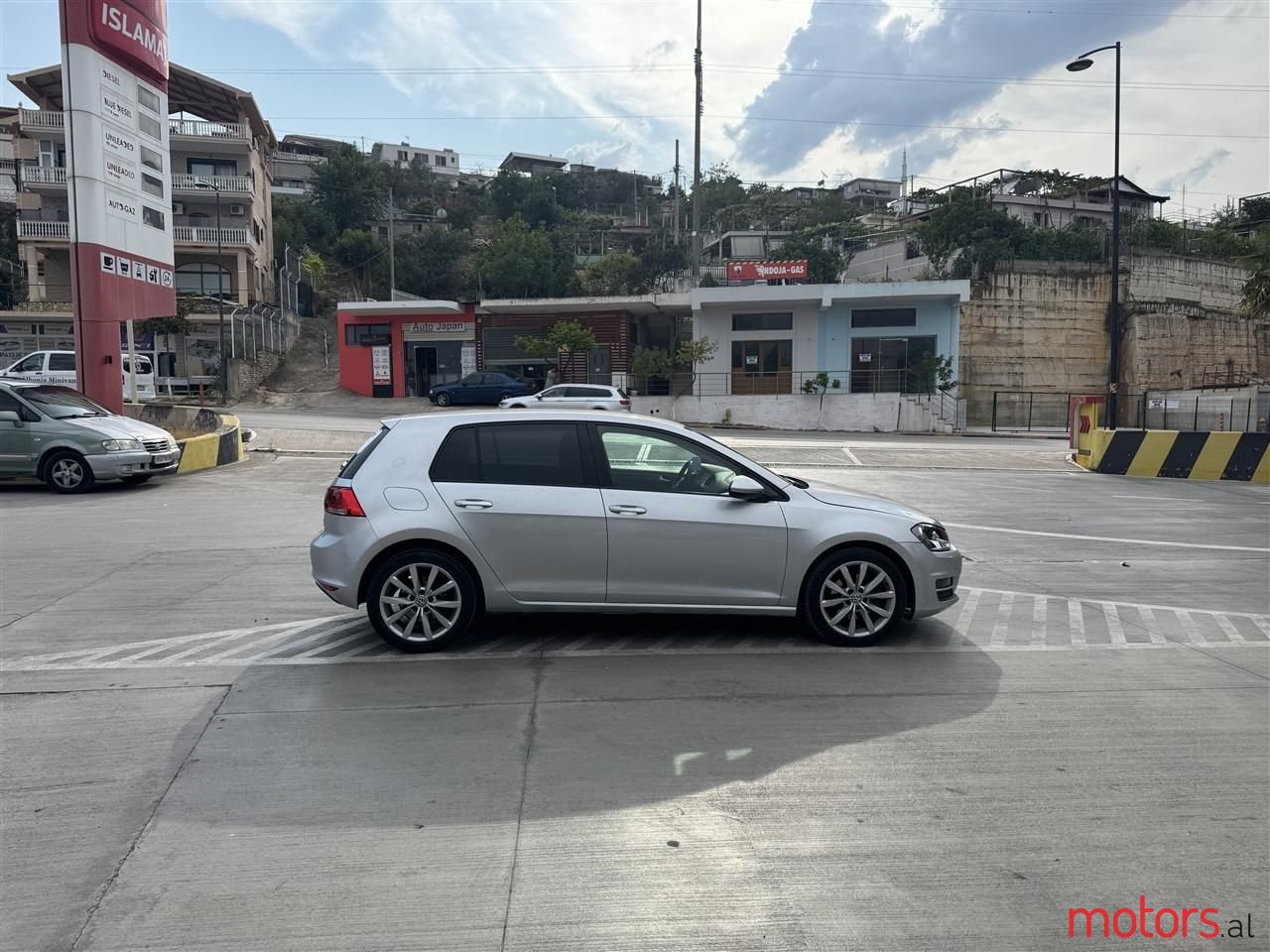 2013' Volkswagen Golf photo #3