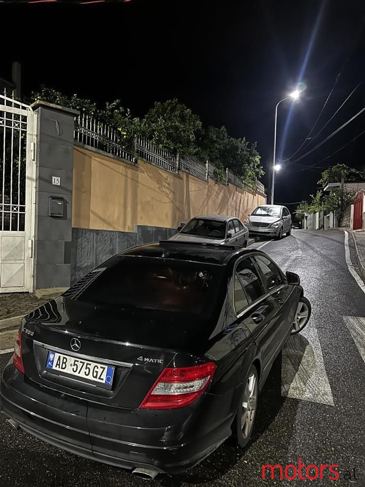 2008' Mercedes-Benz C 300 photo #3