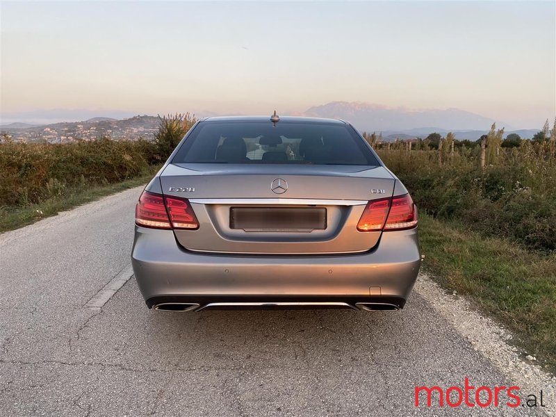 2014' Mercedes-Benz E 220 photo #5