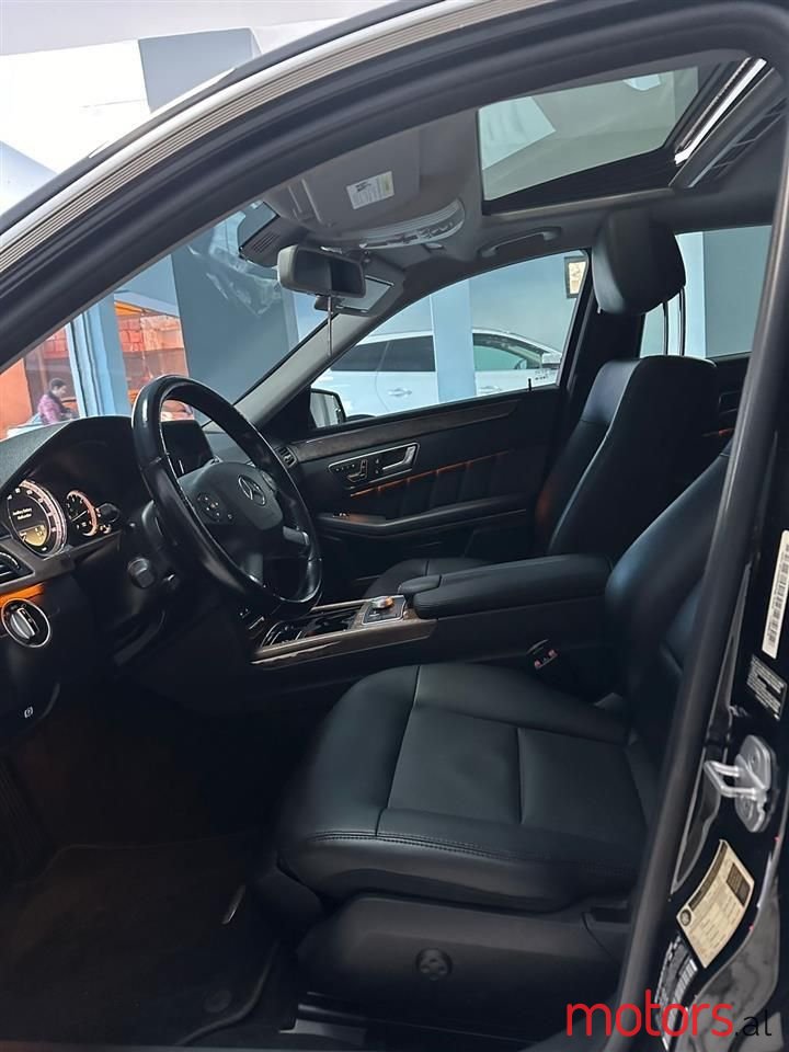 2012' Mercedes-Benz E 350 photo #4