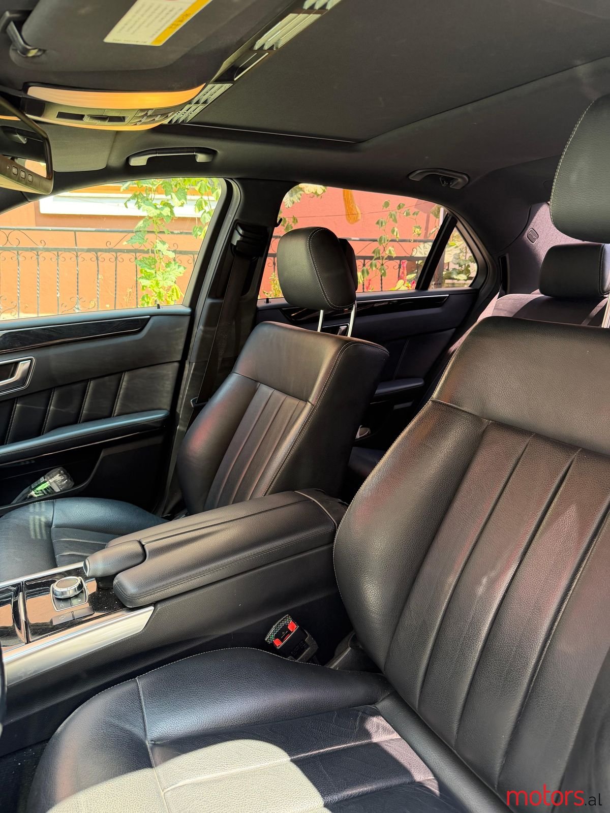 2015' Mercedes-Benz 220 photo #1