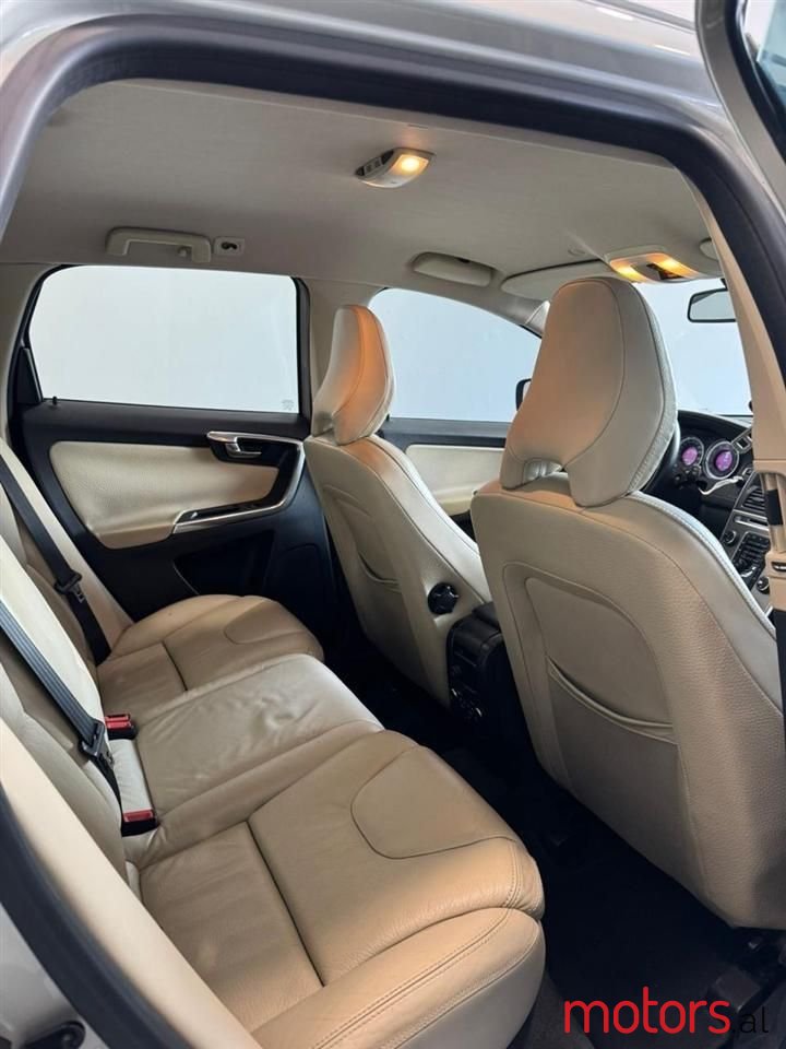 2012' Volvo Xc 60 photo #2