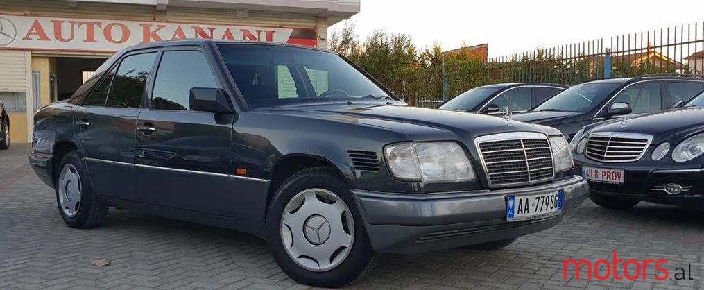 1994' Mercedes-Benz 250 photo #2
