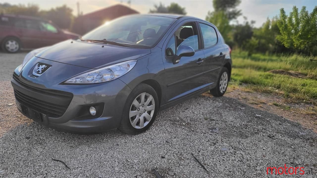 2007' Peugeot 207 photo #2