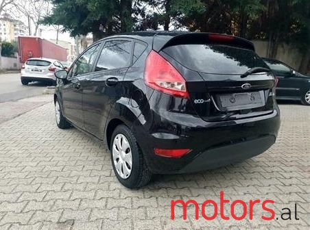 2011' Ford Fiesta photo #4