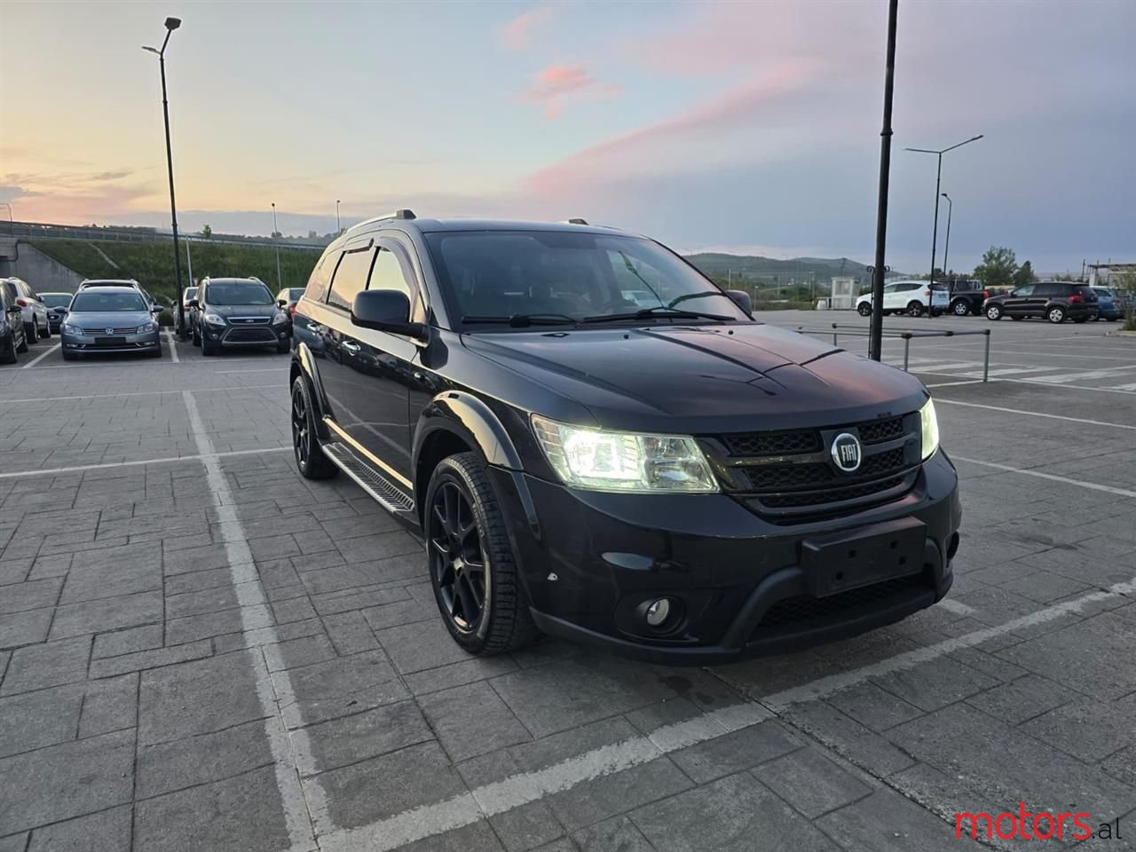 2012' Fiat Freemont photo #1