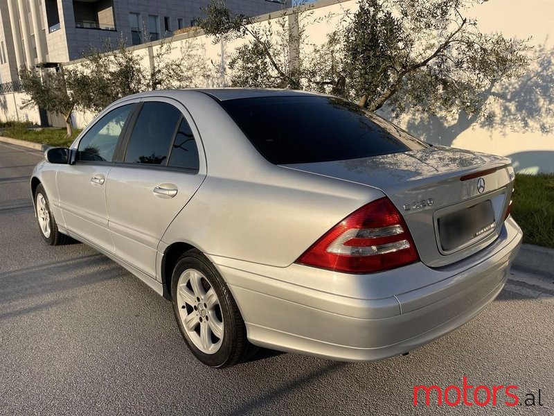 2006' Mercedes-Benz C 220 photo #3