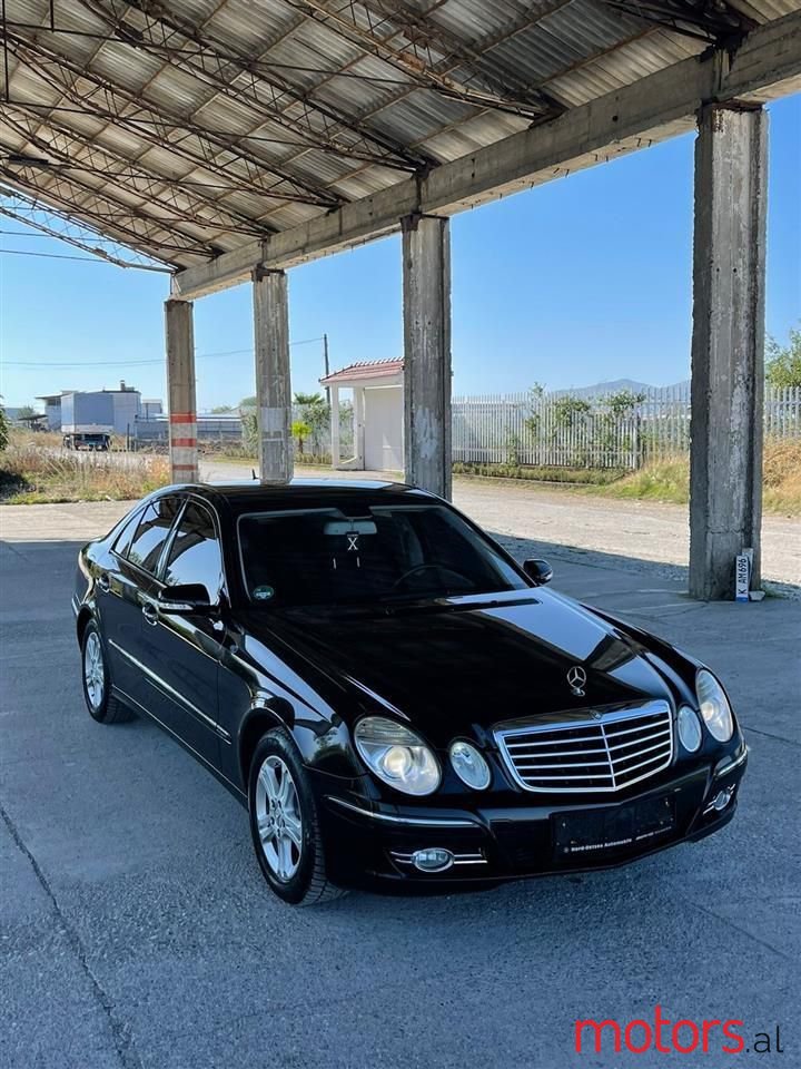2007' Mercedes-Benz E 320 photo #2