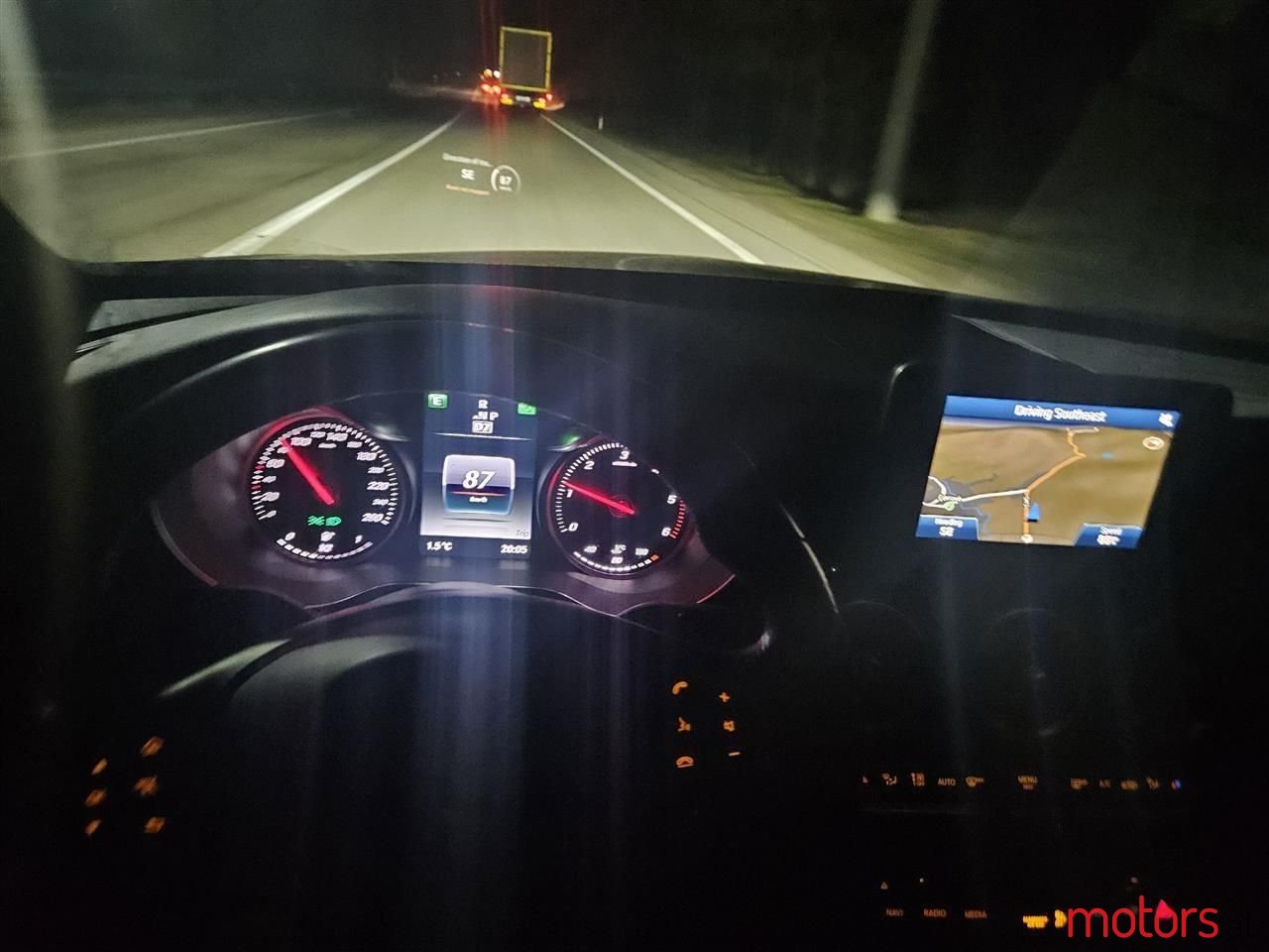 2015' Mercedes-Benz C 250 photo #2