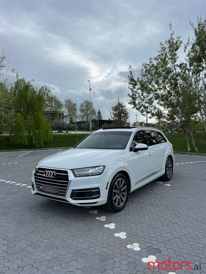 2017' Audi Q7 photo #1