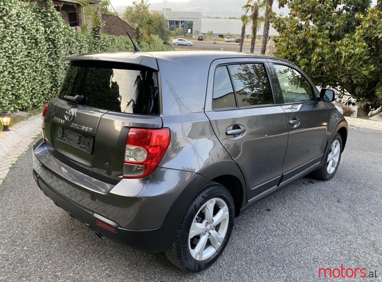 2010' Toyota Urban Cruiser photo #3