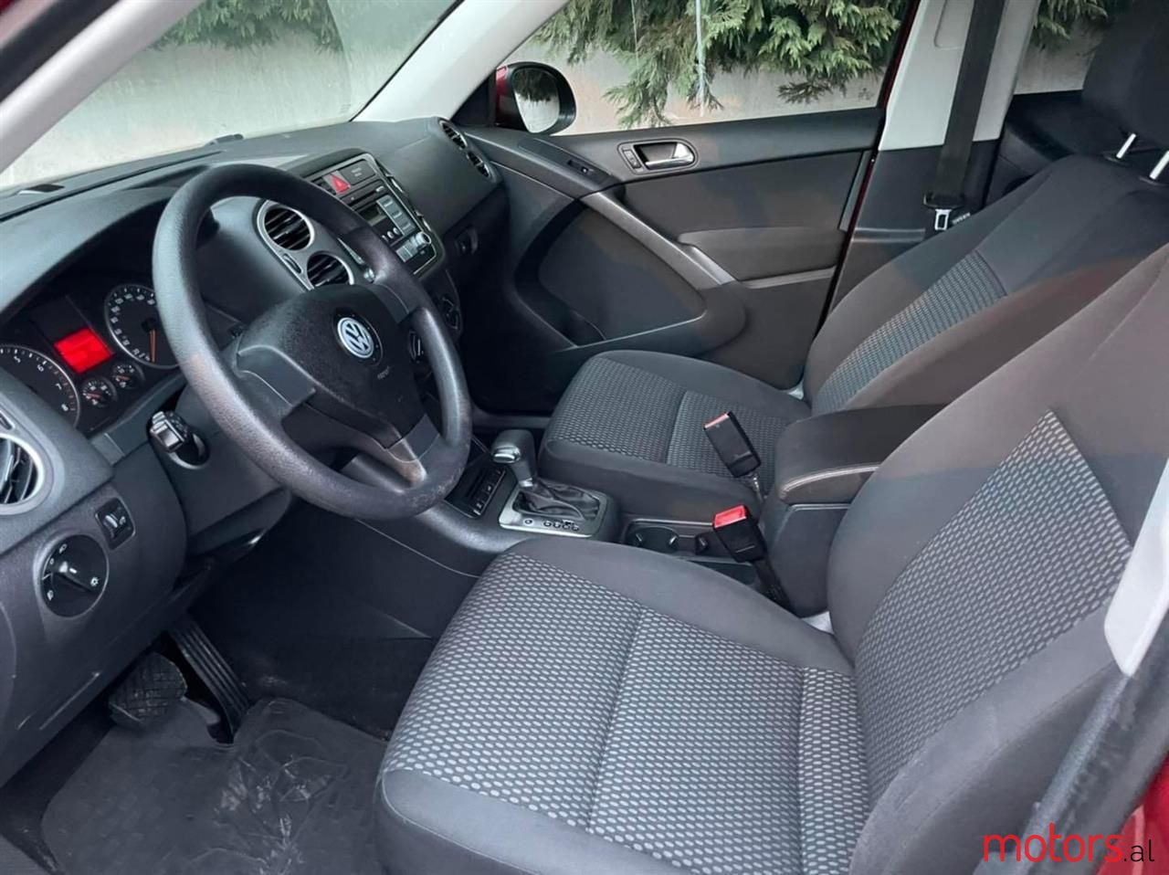 2009' Volkswagen Tiguan photo #6