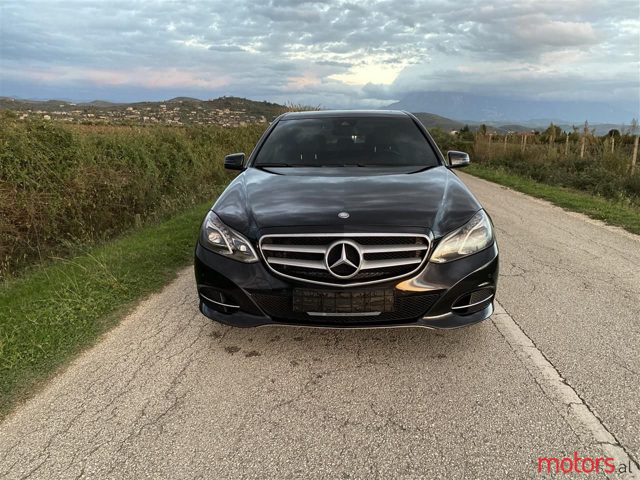 2014' Mercedes-Benz E 220 photo #5