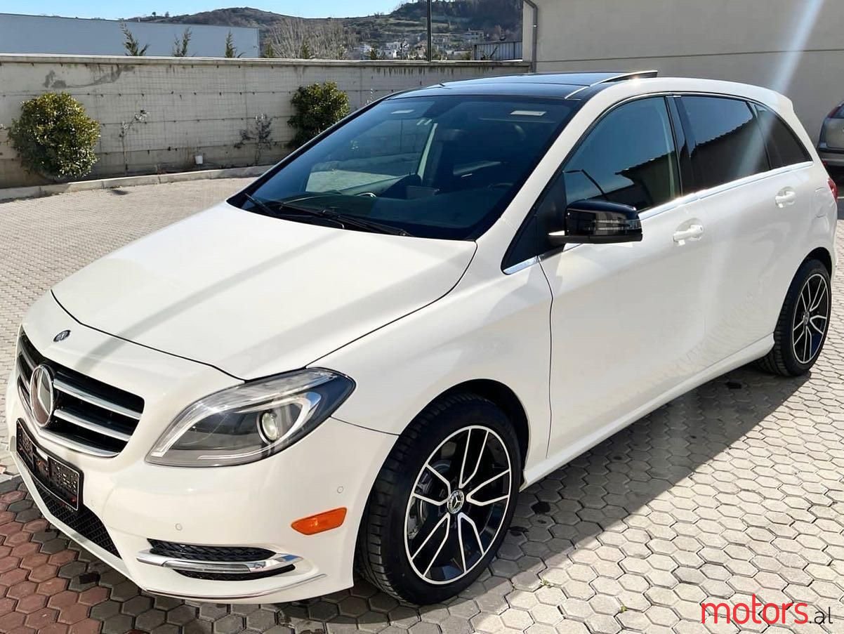 2015' Mercedes-Benz B 200 photo #1