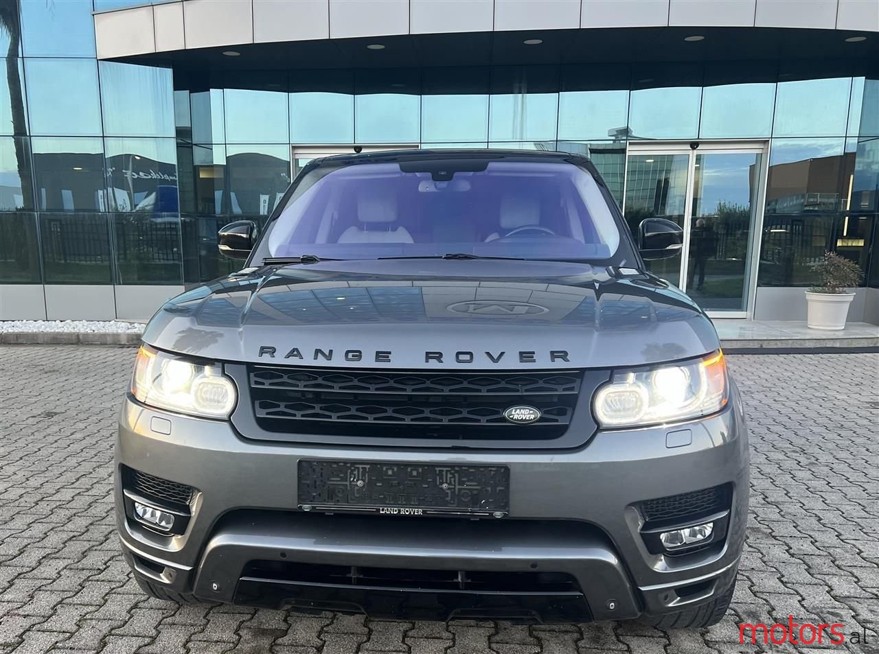 2014' Land Rover Range Rover Sport photo #2