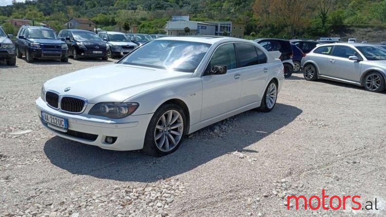 2007' BMW 750 photo #6