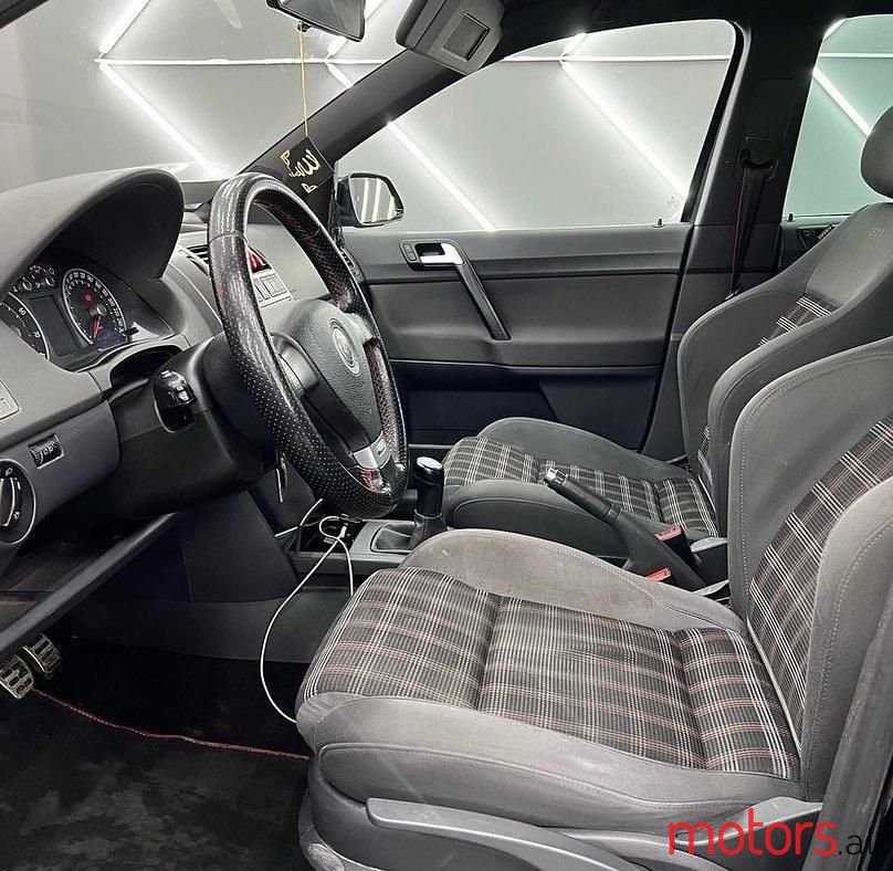 2009' Volkswagen Polo photo #3