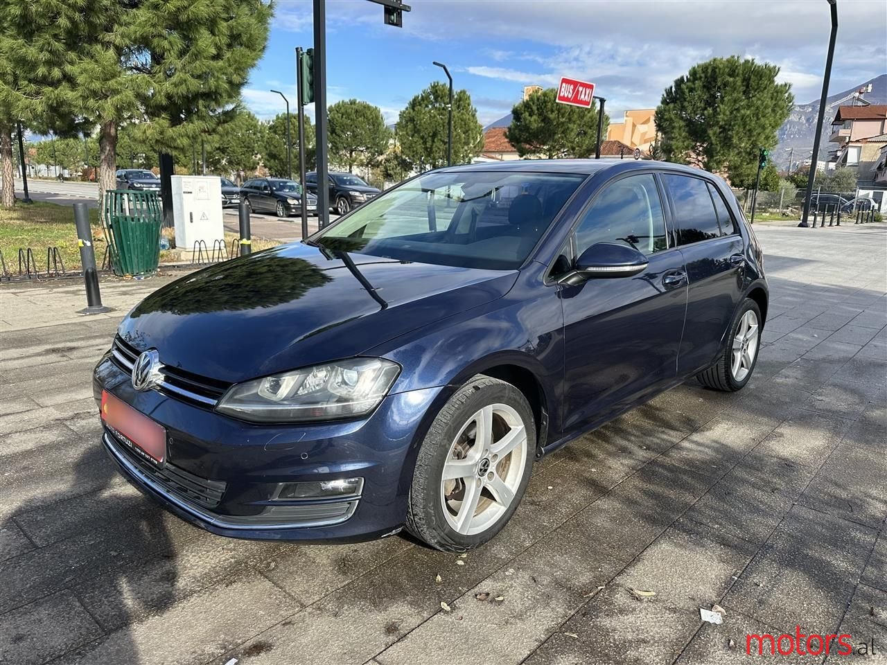 2014' Volkswagen Golf photo #5