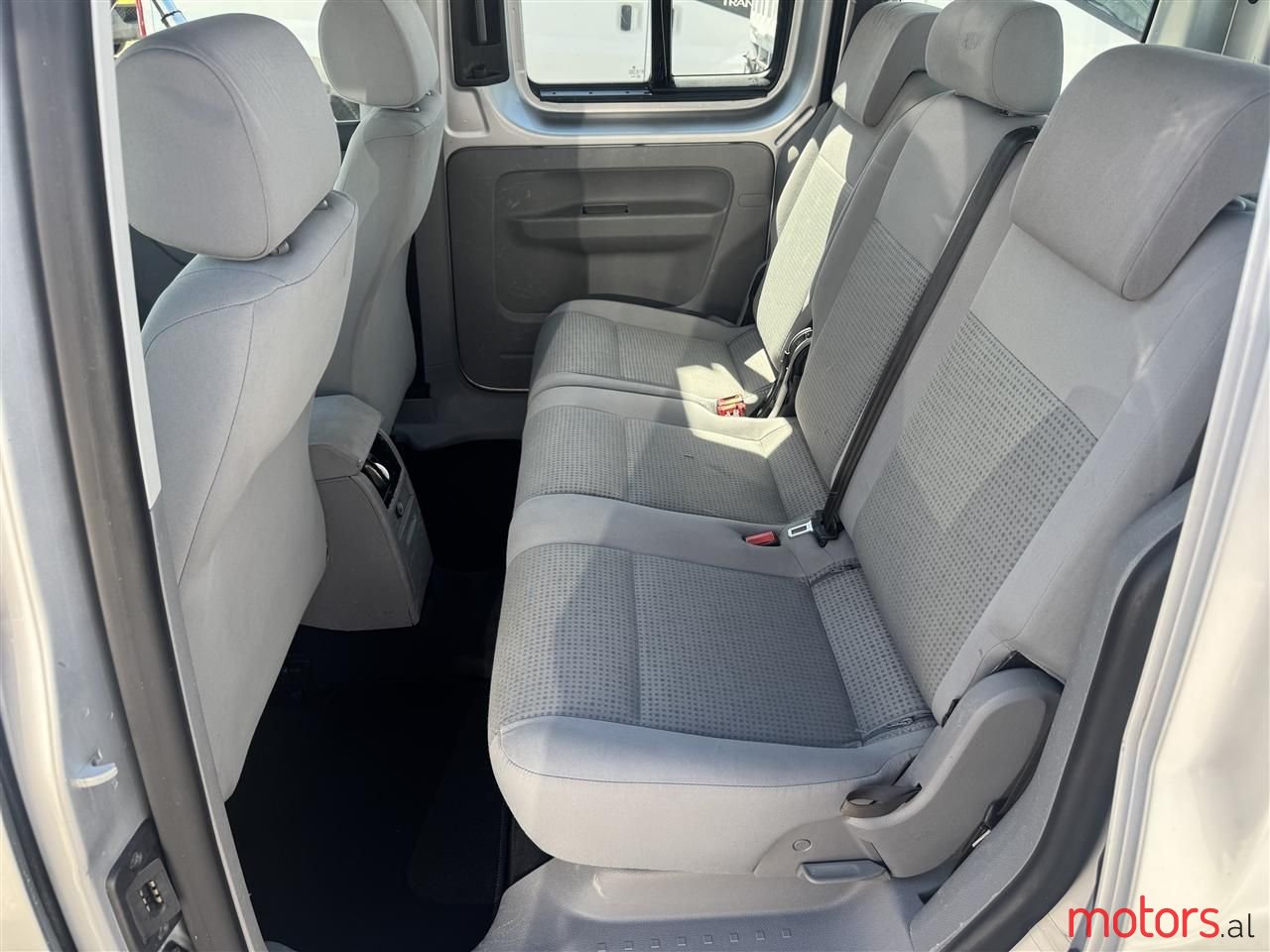 2010' Volkswagen Caddy photo #5