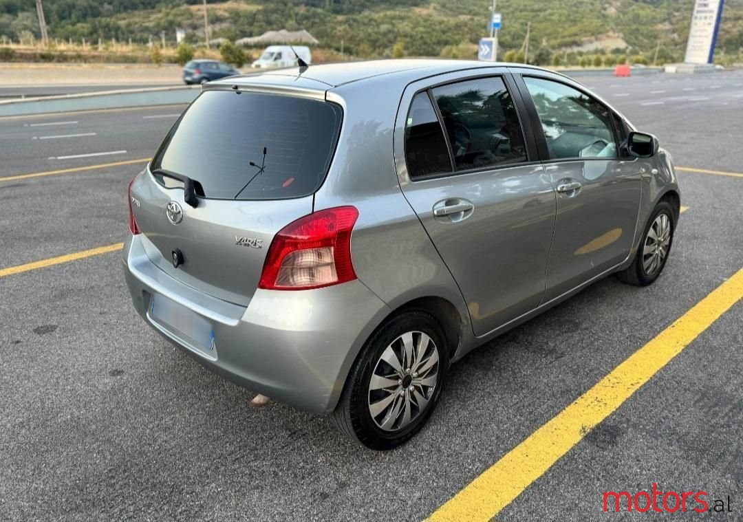 2007' Toyota Yaris photo #3