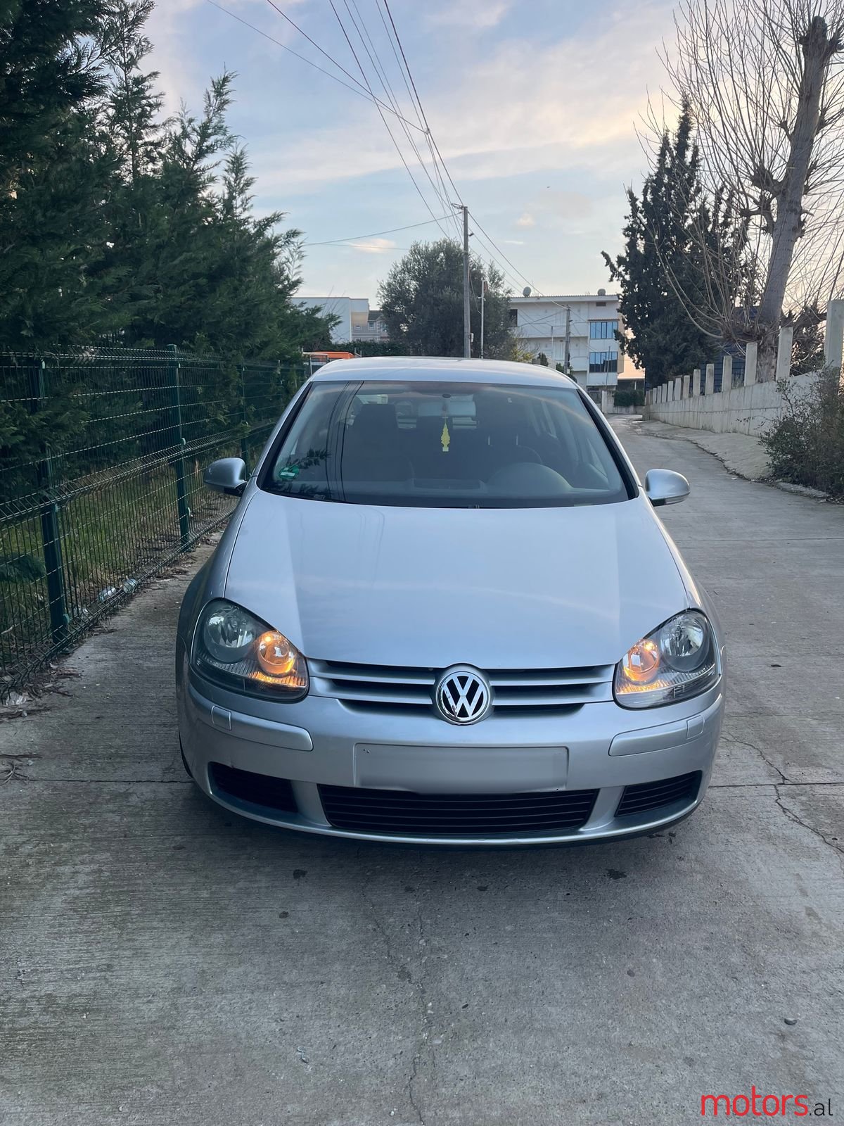 2005' Volkswagen Golf photo #3