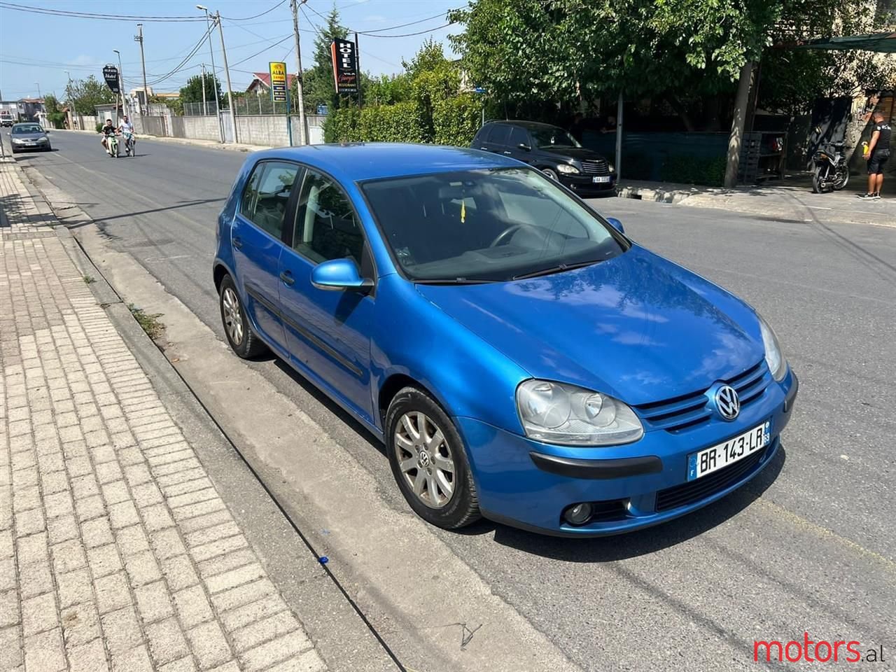 2005' Volkswagen Golf photo #1