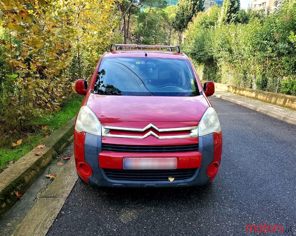 2010' Citroen Berlingo photo #2