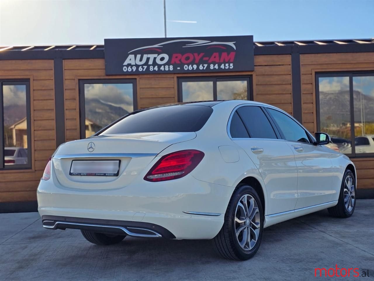 2015' Mercedes-Benz C 220 photo #3